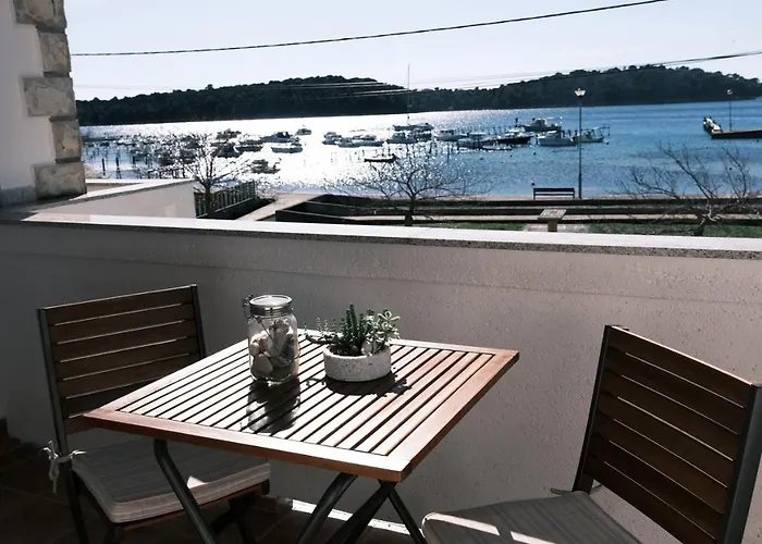 By The Sea Palit, Rab - 22493 Daire Rab Town